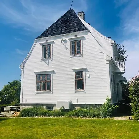 Vila Nydelig Hus, Ons 2024